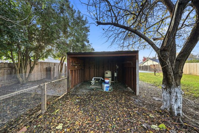 2771 North Street, Anderson, CA 96007