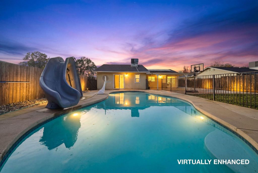 2771 North Street, Anderson, CA 96007