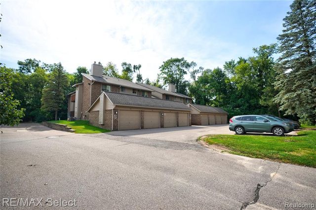 11839 Sycamore Drive, Plymouth, MI 48170