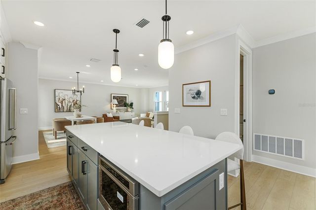 3009 1ST AVENUE N, St Petersburg, FL 33713