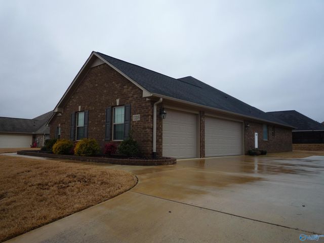 13205 Hill Crest Drive, Athens, AL 35613