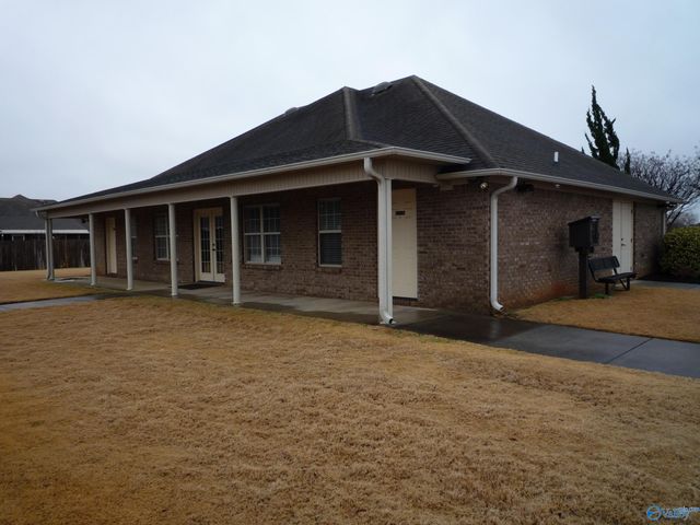 13205 Hill Crest Drive, Athens, AL 35613