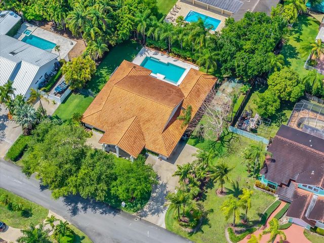 9941 SW 143rd St, Miami, FL 33176