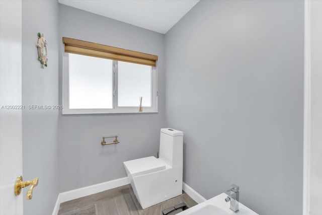 9941 SW 143rd St, Miami, FL 33176