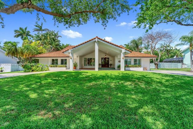 9941 SW 143rd St, Miami, FL 33176