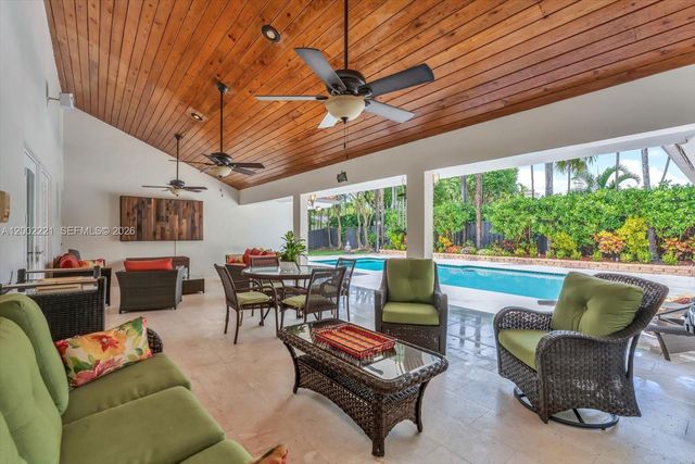 9941 SW 143rd St, Miami, FL 33176