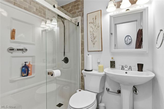 8791 Edgehill Road, Mentor, OH 44060