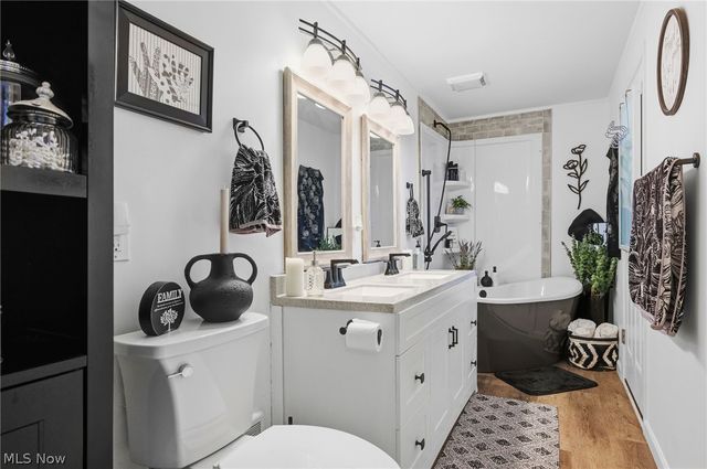 8791 Edgehill Road, Mentor, OH 44060