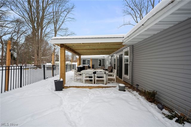 8791 Edgehill Road, Mentor, OH 44060