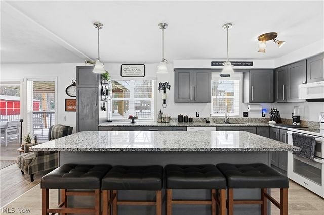 8791 Edgehill Road, Mentor, OH 44060