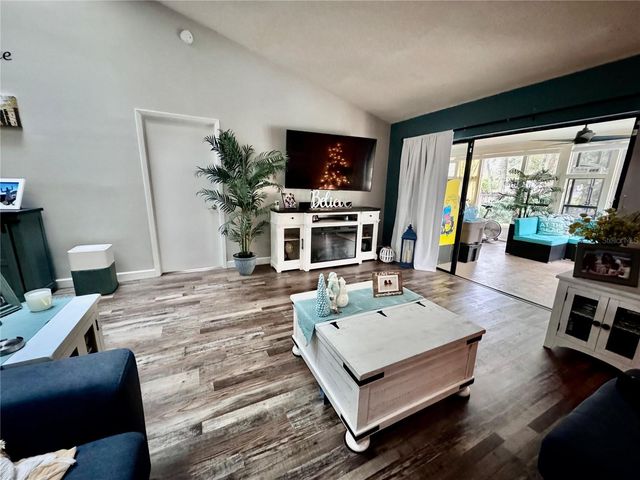 8605 OTTER CREEK CT COURT, Orlando, FL 32829