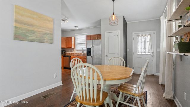 1035 E Caldwell St, Louisville, KY 40204