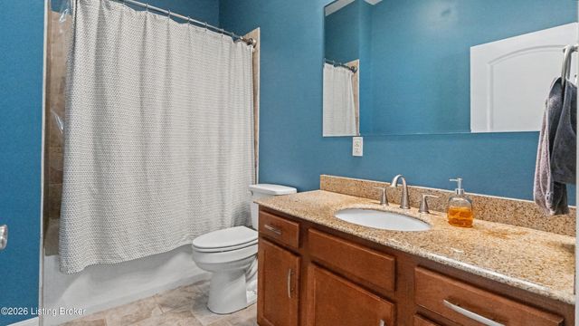 1035 E Caldwell St, Louisville, KY 40204