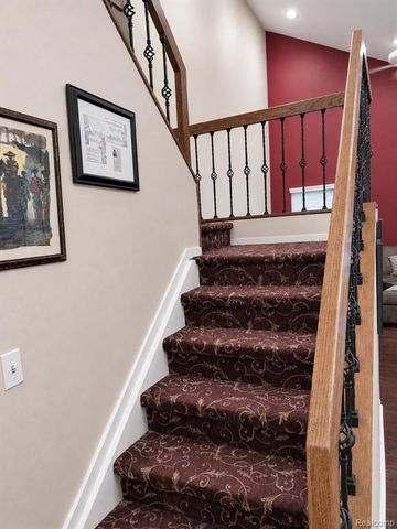 6606 Embers Court, West Bloomfield, MI 48322