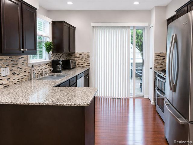 6606 Embers Court, West Bloomfield, MI 48322