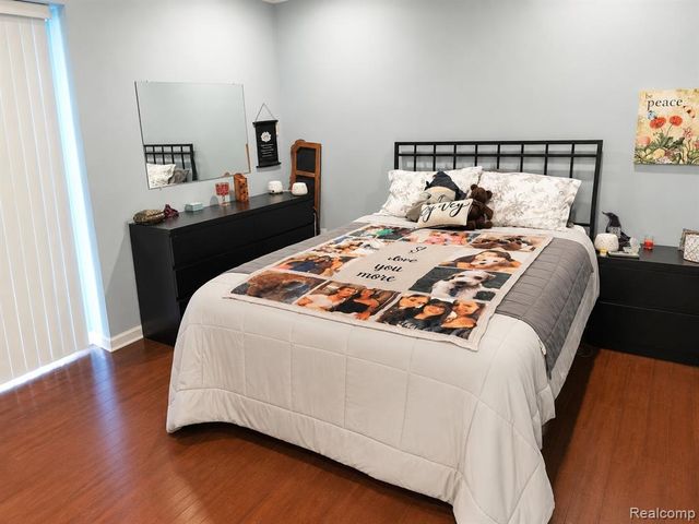 6606 Embers Court, West Bloomfield, MI 48322