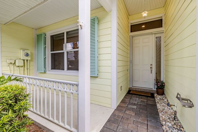 427 Pineapple Square SW 31, Vero Beach, FL 32962