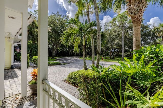 427 Pineapple Square SW 31, Vero Beach, FL 32962