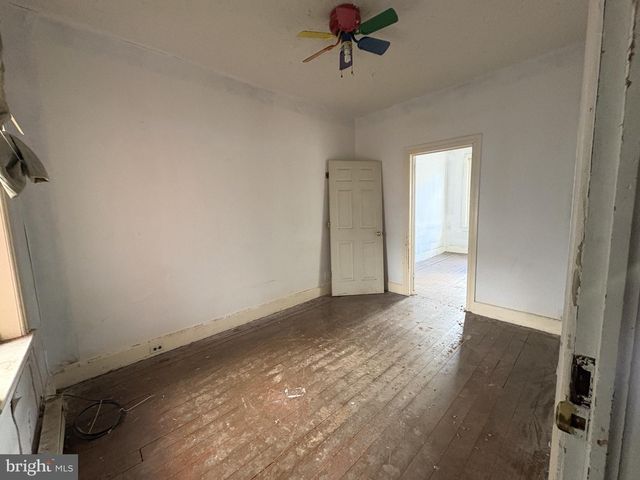 19 E HIGH ST, Womelsdorf, PA 19567