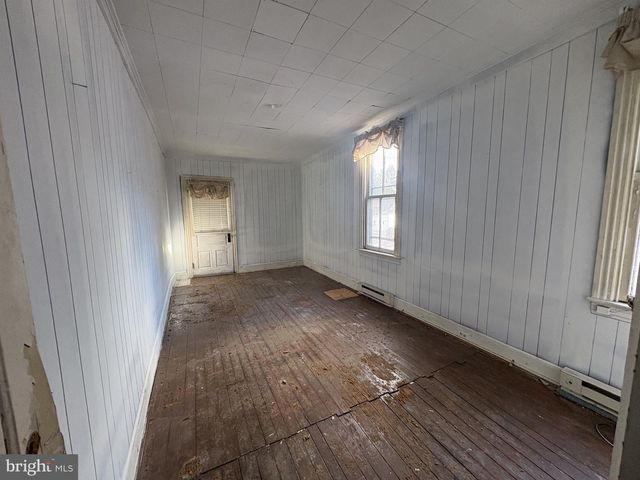 19 E HIGH ST, Womelsdorf, PA 19567