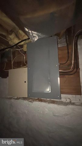 19 E HIGH ST, Womelsdorf, PA 19567