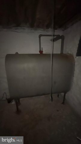 19 E HIGH ST, Womelsdorf, PA 19567