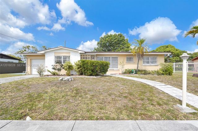 10565 SW 156th Ln, Miami, FL 33157
