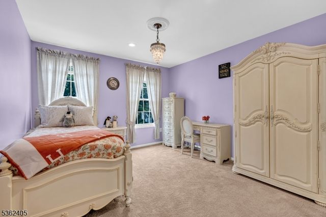 61 Bradley Ln, Bridgewater Twp., NJ 08807