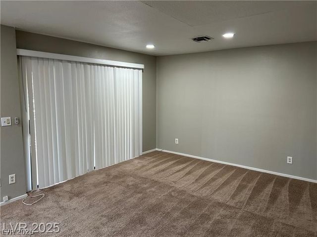 4805 Nara Vista Way 201, Las Vegas, NV 89103