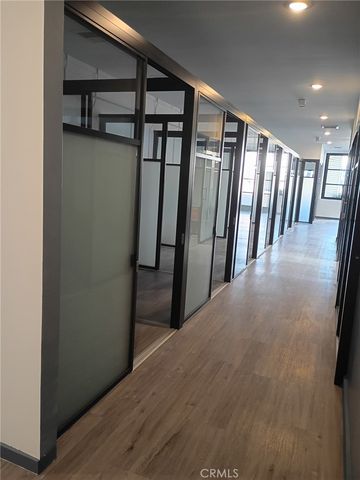 8624 Wilshire Boulevard, Beverly Hills, CA 90211