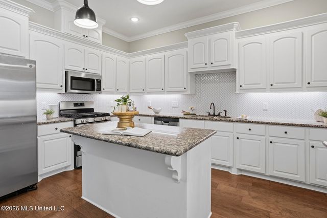 125 Western Ridge Circle, Canton, MS 39046