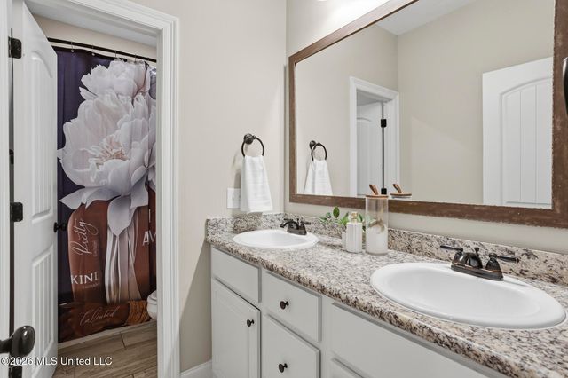 125 Western Ridge Circle, Canton, MS 39046