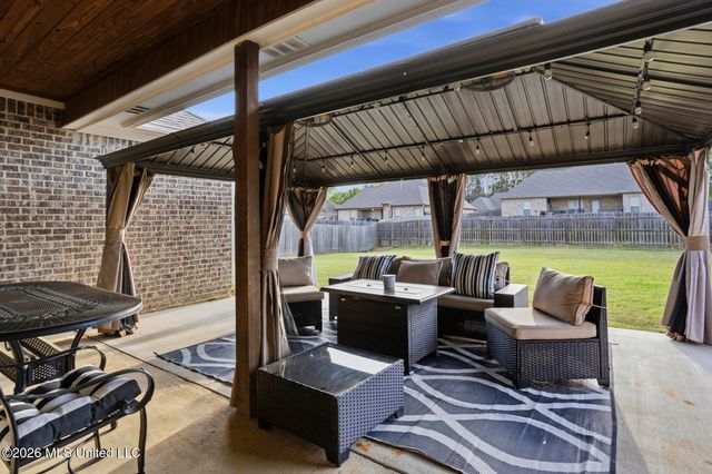 125 Western Ridge Circle, Canton, MS 39046