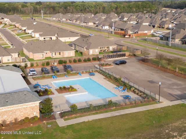 125 Western Ridge Circle, Canton, MS 39046