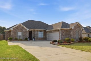 125 Western Ridge Circle, Canton, MS 39046
