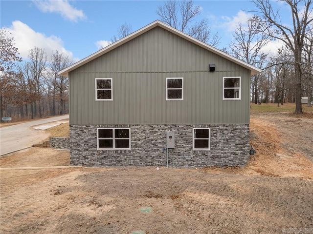 6135 Oak Leaf Drive, Harrison, AR 72601