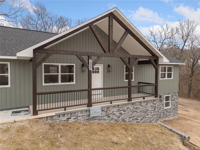 6135 Oak Leaf Drive, Harrison, AR 72601