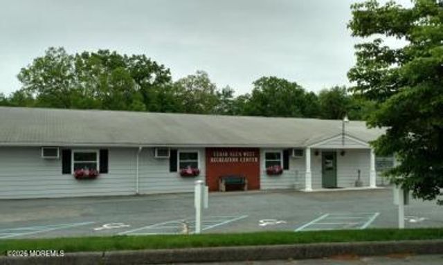 5 West Lake Drive A, Manchester, NJ 08759