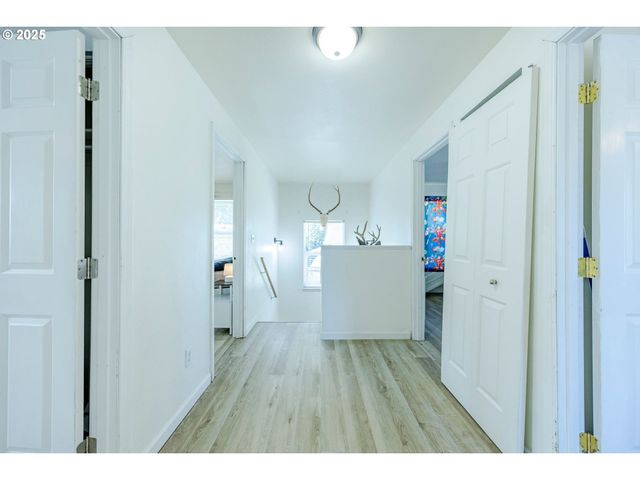 3214 CORALY Ave, Eugene, OR 97402