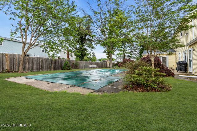 96 Yellowbank Road, Toms River, NJ 08753