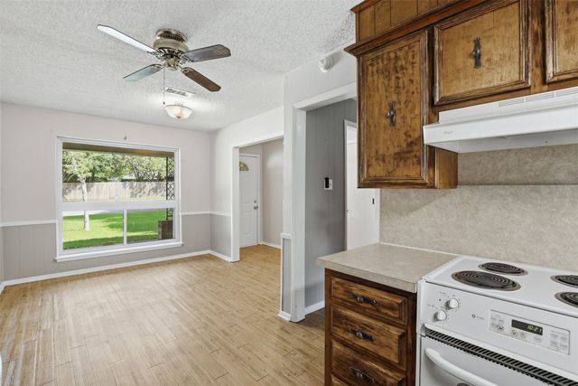 1323 Hemphill Drive, Cleburne, TX 76033