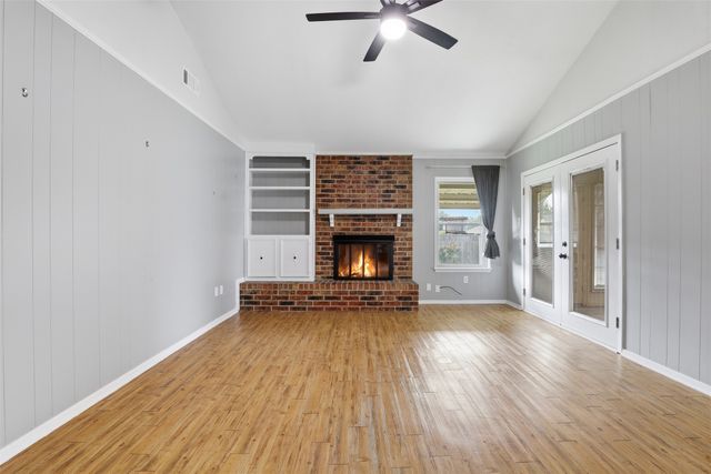 1323 Hemphill Drive, Cleburne, TX 76033
