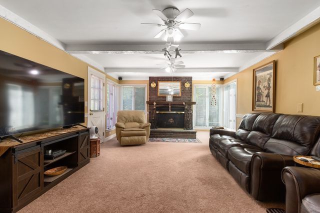 159 Braemoor Rd, Brockton, MA 02301