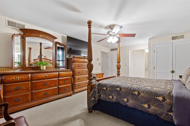 159 Braemoor Rd, Brockton, MA 02301