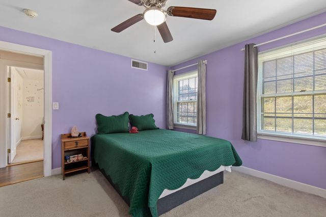 159 Braemoor Rd, Brockton, MA 02301