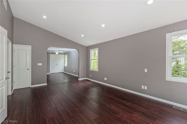 1 Deerfield Drive, Chagrin Falls, OH 44022