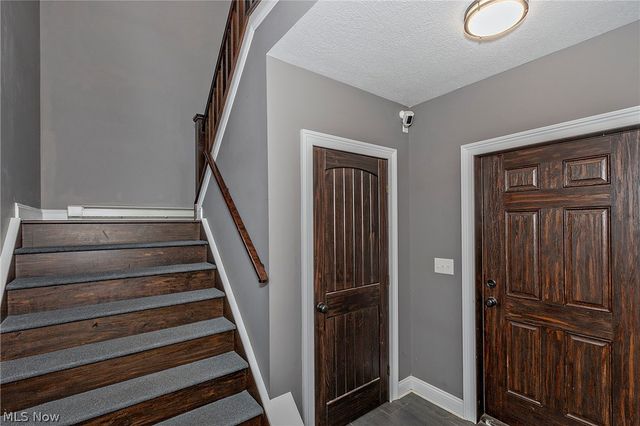 1 Deerfield Drive, Chagrin Falls, OH 44022