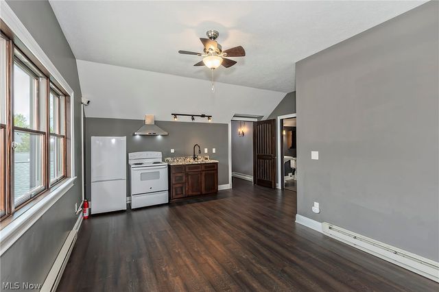 1 Deerfield Drive, Chagrin Falls, OH 44022