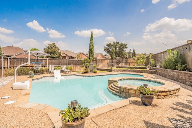 4501 Rockcliff Drive, Mesquite, TX 75150