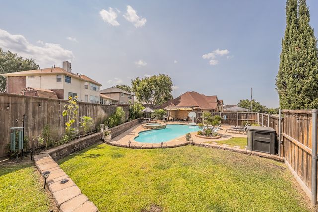 4501 Rockcliff Drive, Mesquite, TX 75150
